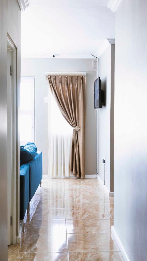 103Onwallace Self Catering Guest House Cape Town Eksteriør bilde