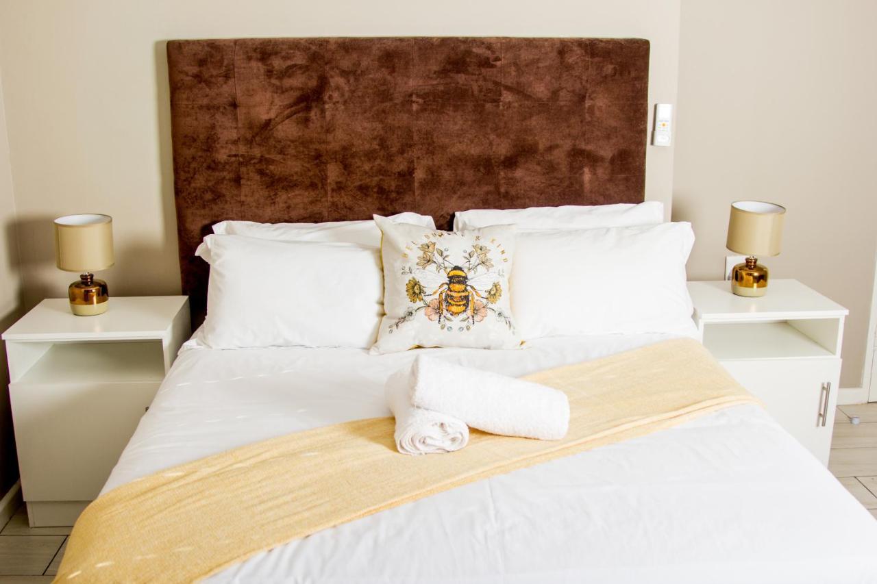 103Onwallace Self Catering Guest House Cape Town Eksteriør bilde