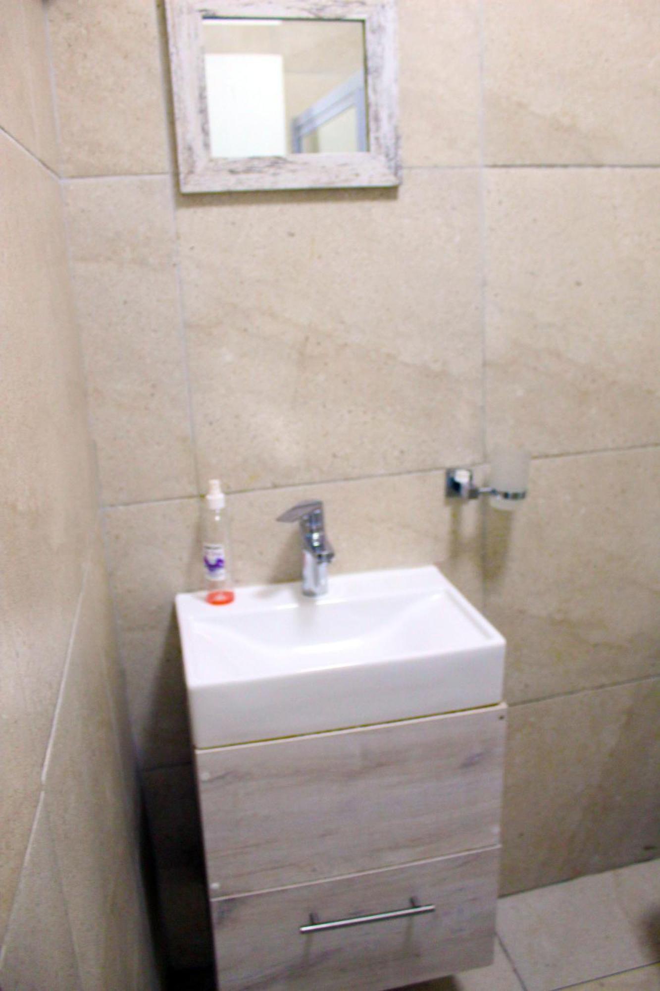 103Onwallace Self Catering Guest House Cape Town Eksteriør bilde
