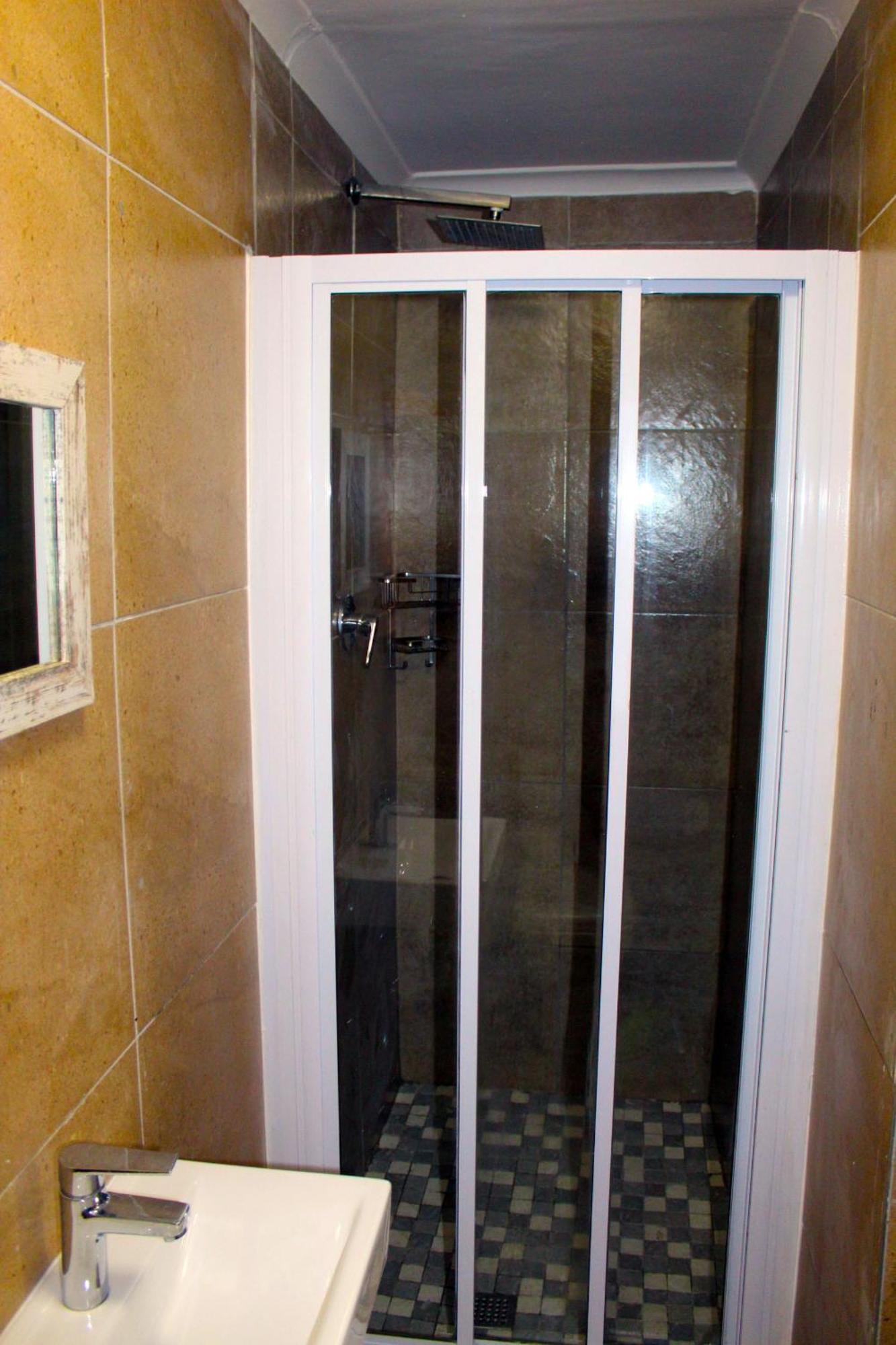 103Onwallace Self Catering Guest House Cape Town Eksteriør bilde