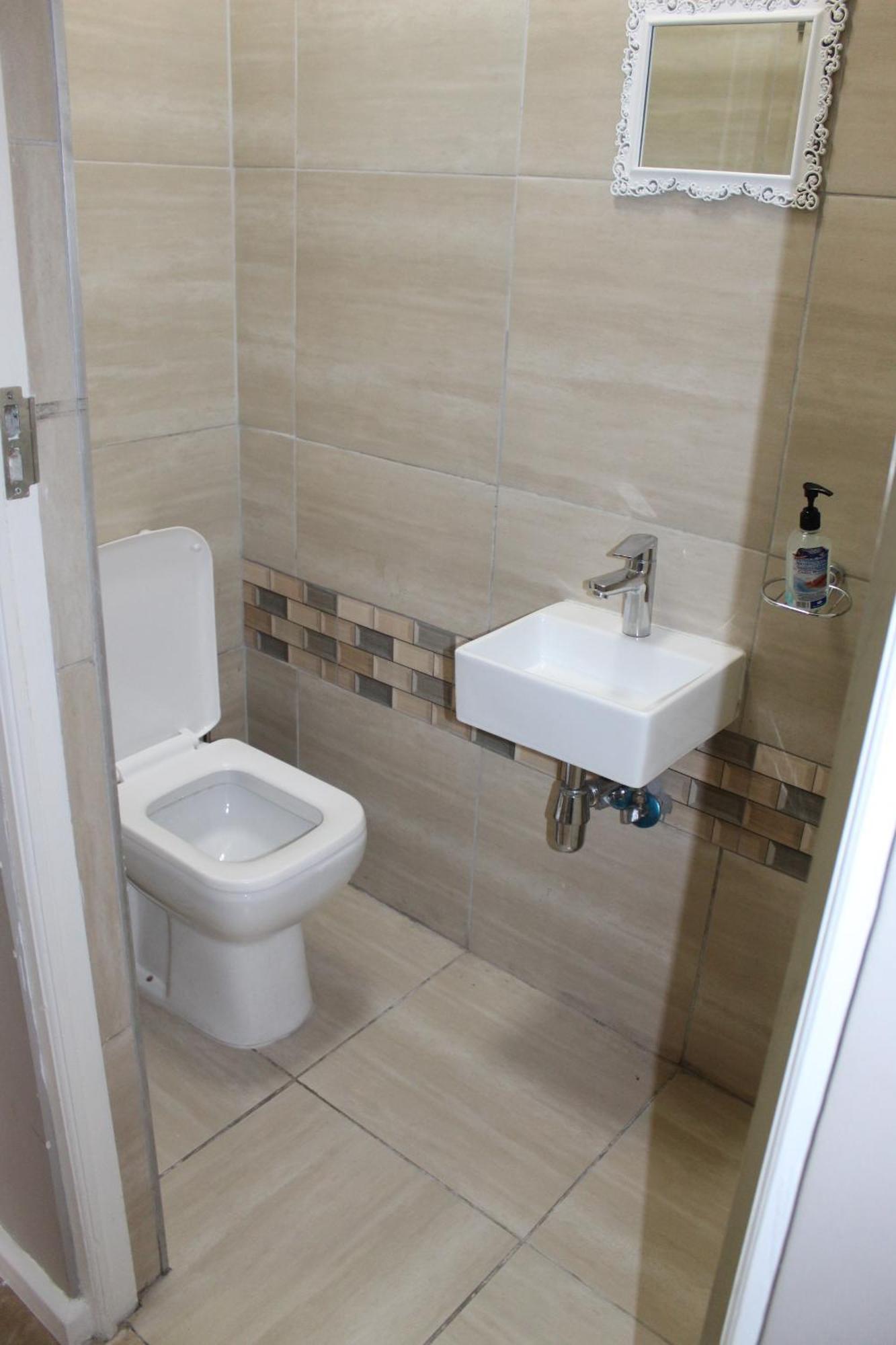103Onwallace Self Catering Guest House Cape Town Eksteriør bilde